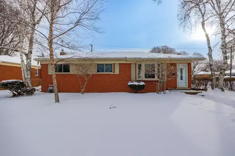 32118 Stricker Dr, Warren, MI 48088
