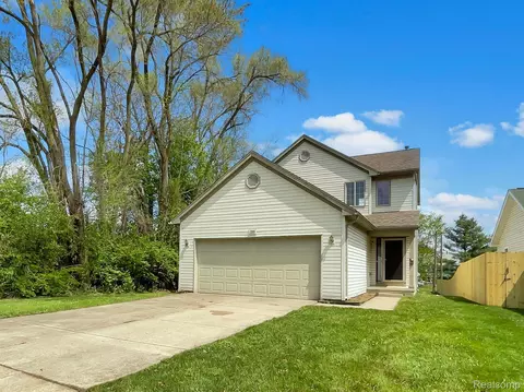 1555 S Harris Rd, Ypsilanti, MI 48198