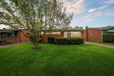 1544 Beaupre Ave, Madison Heights, MI 48071