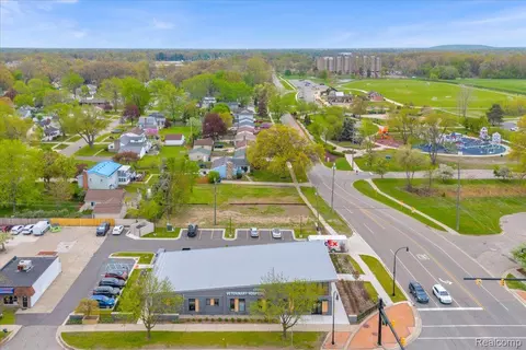 2120 N Carlson, Westland, MI 48185
