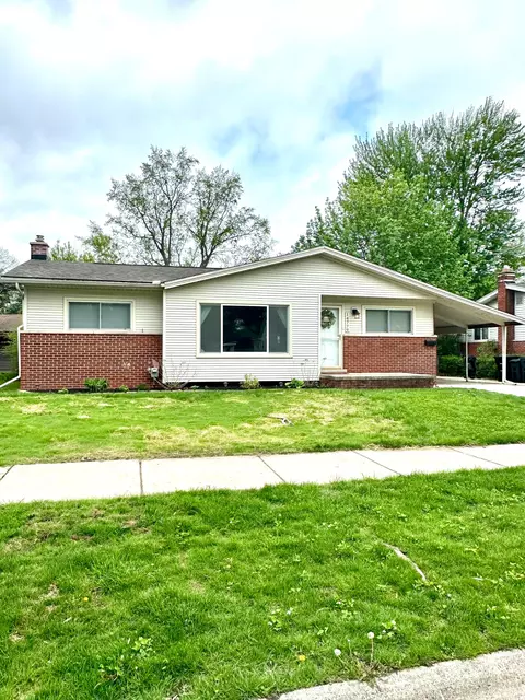 14779 Melrose St, Livonia, MI 48154