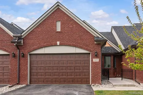 9859 Nature Valley Dr, Brighton, MI 48114