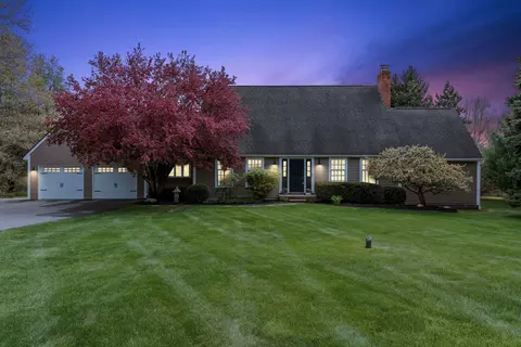 3165 Woodpine, Oakland, MI 48306