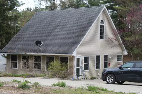 7214 County Farm Rd, Lexington, MI 48450