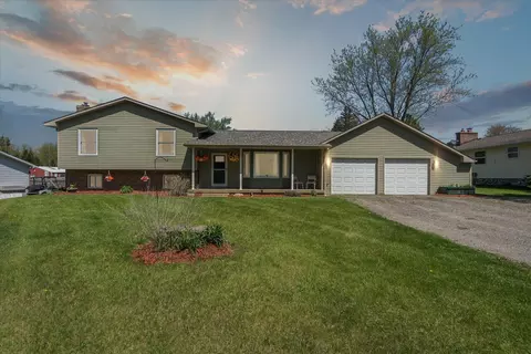 12441 Ray Rd, Ortonville, MI 48462