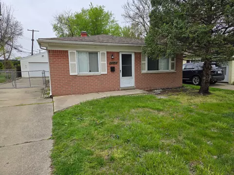 25728 Amherst St, Dearborn Heights, MI 48125
