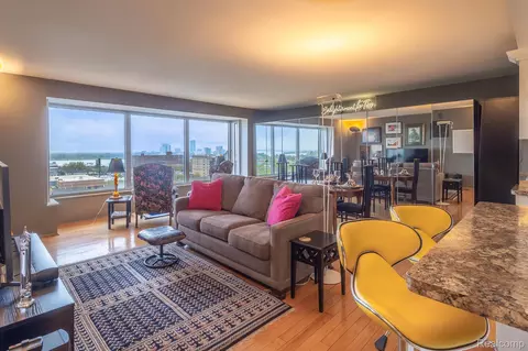 1300 E Lafayette St #902, Detroit, MI 48207