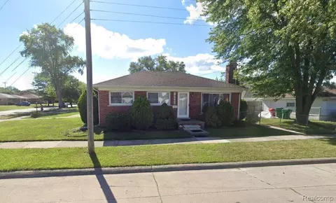 19000 Rosetta Ave, Eastpointe, MI 48021