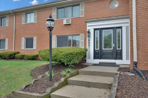 803 Plate St #102, Rochester, MI 48307