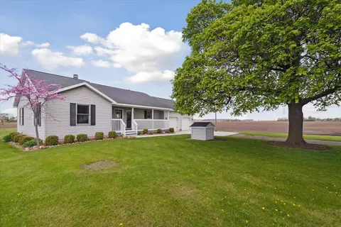 4946 S Baldwin Rd, Ithaca, MI 48847