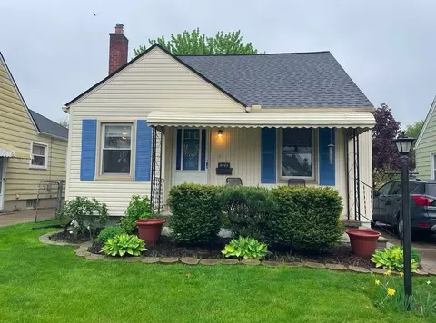 3021 Monroe St, Dearborn, MI 48124