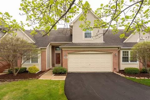 5496 Greenway Dr #48, Trenton, MI 48183