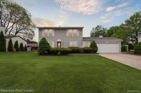 40409 Oak Tree, Novi, MI 48375