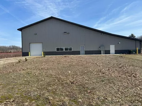6080 Jensen Rd, Fruitport, MI 49415