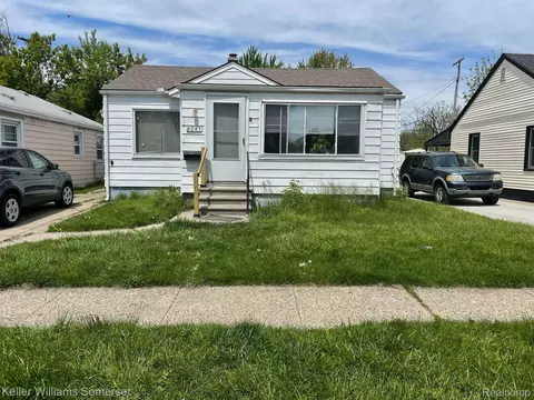8047 Hupp Ave, Warren, MI 48089