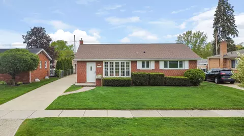 35499 Richland St, Livonia, MI 48150