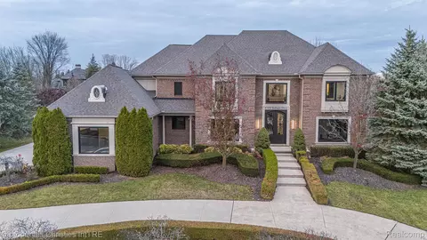 47490 Bellagio Dr, Northville, MI 48167