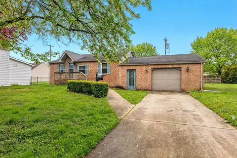 323 Ward St, Marine City, MI 48039
