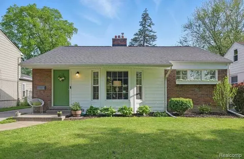 1523 Sycamore Ave, Royal Oak, MI 48073