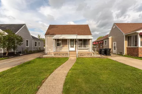 3827 22nd St, Wyandotte, MI 48192