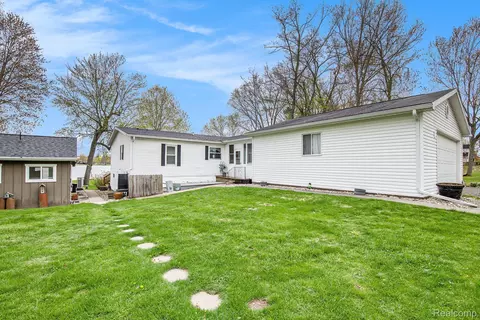 347 Lou Alice Dr, Deerfield, MI 48421