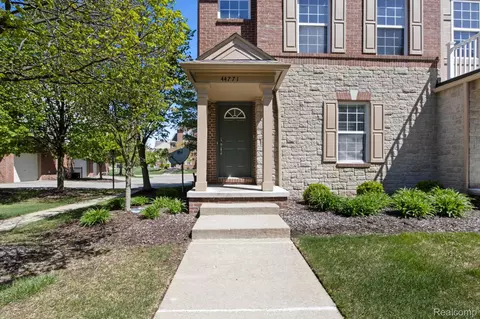 44771 Ellery Ln, Novi, MI 48377