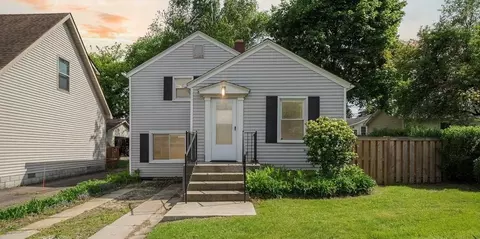 3040 Waukegan St, Auburn Hills, MI 48326