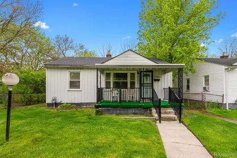 26631 New York St, Inkster, MI 48141