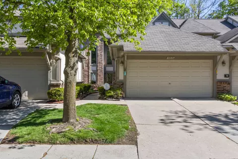 42036 Saratoga Cir, Canton, MI 48187