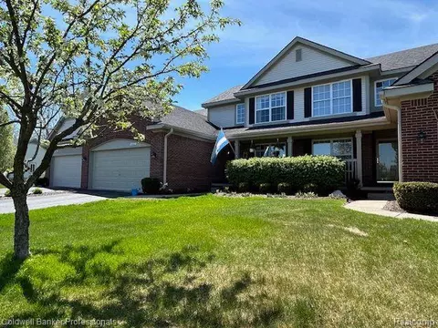 6462 Club Crt E 14 4 Ct E #14, Holly, MI 48442