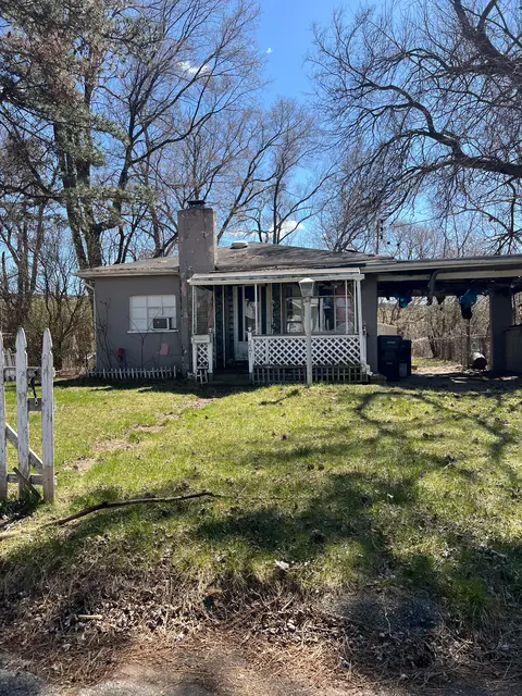 221 W Belvidere Ave, Flint, MI 48503