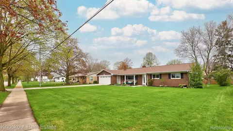 932 E Genesee St, Frankenmuth, MI 48734