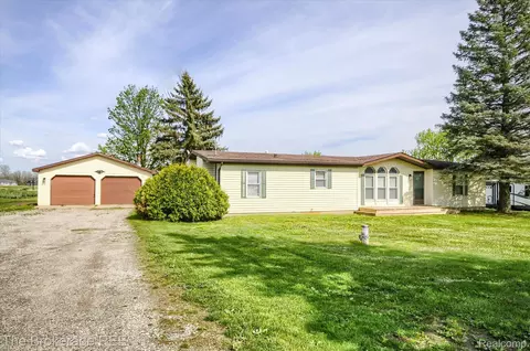 13263 Linden Rd, Fenton, MI 48451