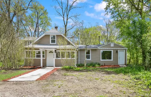 21524 Jefferson St, Farmington Hills, MI 48336