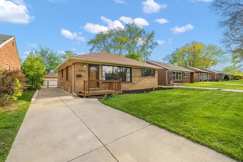 2752 Derby Rd, Birmingham, MI 48009