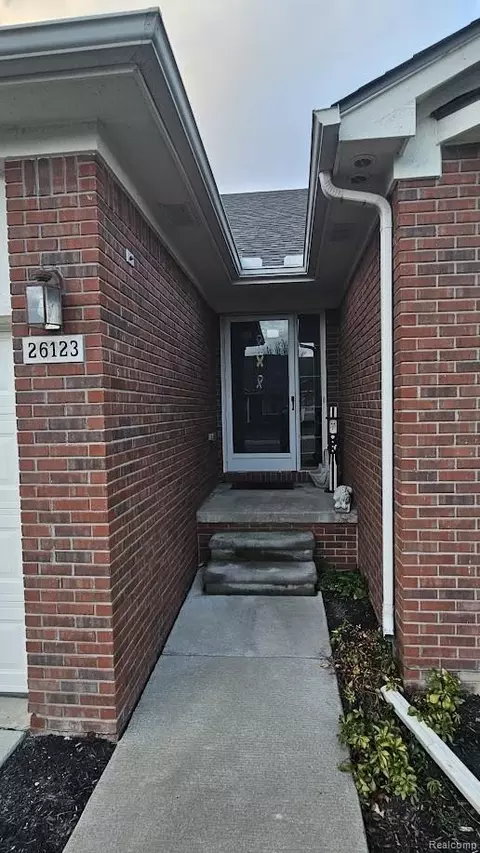 26123 Joanne Smith Ln, Chesterfield, MI 48051