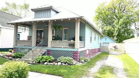 2115 Willow St, Port Huron, MI 48060