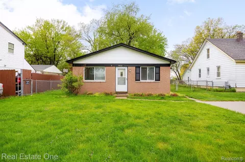 14060 Syracuse St, Taylor, MI 48180
