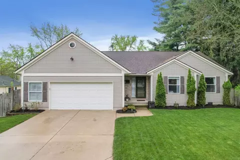 1117 Burgoyne Blvd, Rochester Hills, MI 48307