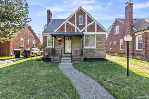 19465 Tracey St, Detroit, MI 48235