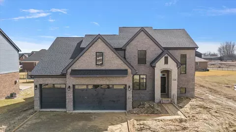 51628 Scenic Crt Ct, Chesterfield, MI 48051