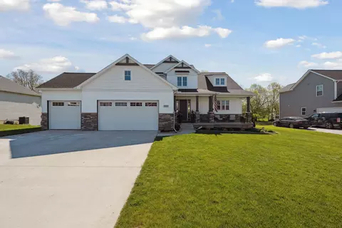 14097 Tupper Lake Way, Fenton, MI 48451
