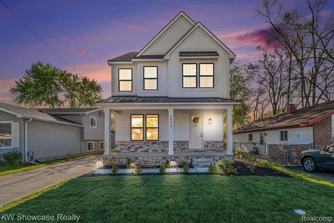 3542 Royal Ave, Berkley, MI 48072