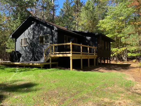 15205 Riverview Rd SE, Bear Lake, MI 49738