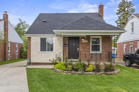 7267 Fenton St, Dearborn Heights, MI 48127