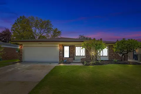 13488 Kingsville Dr, Sterling Heights, MI 48312