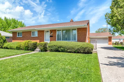 14671 Chesterfield Ave, Warren, MI 48089