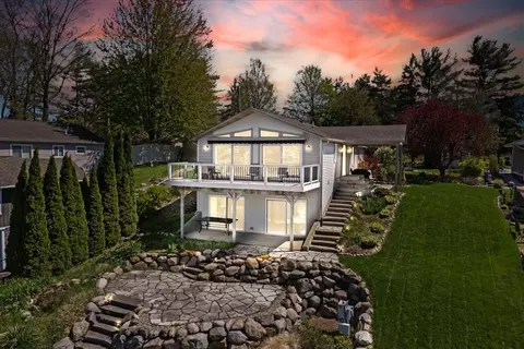 6521 Hartwood Dr, Deerfield, MI 48430