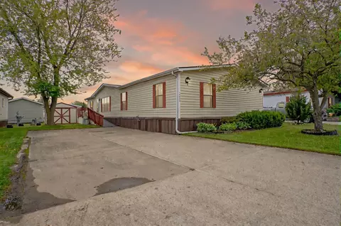 14424 Grenwich Crt Ct, Shelby Township, MI 48315