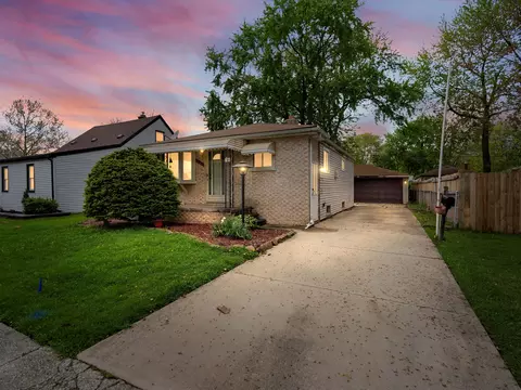 2122 Gregory Ave, Lincoln Park, MI 48146